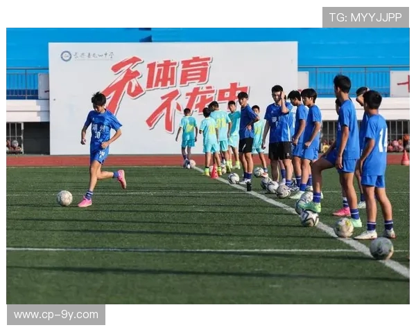 以鄢陵足球俱乐部为核心打造中原地区青少年足球发展与体育产业融合示范区